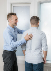 posture treatment Toronto | Yorkville chiropractor Dr Alex RItza